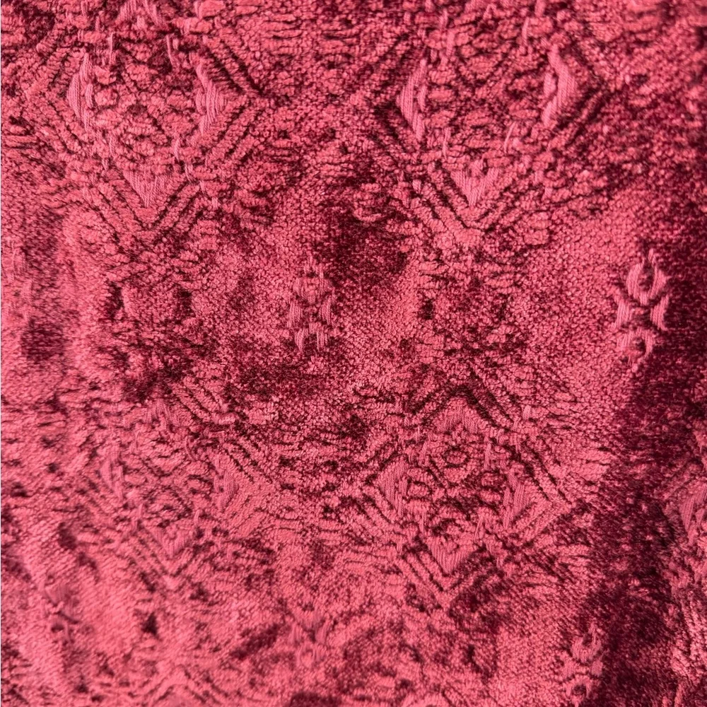 Magaschoni Home Maroon Burgundy Table Runner Textured  89x16